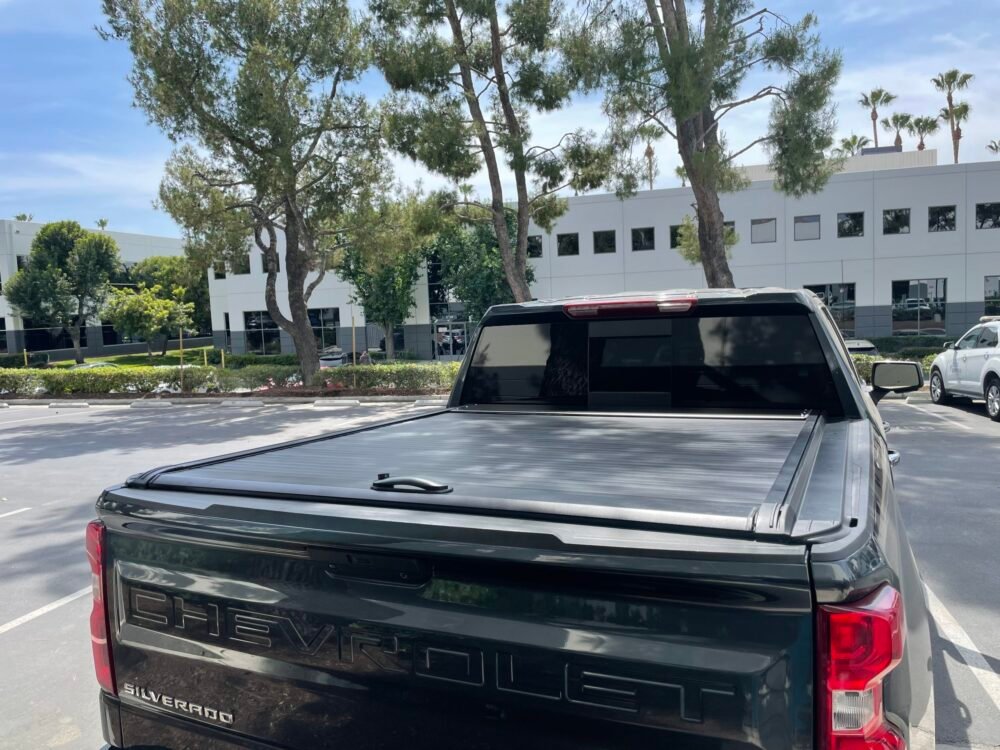 2014-2018 Chevy Silverado 5.8ft Retractable Bed Cover
