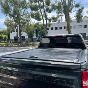 2014-2018 Chevy Silverado 5.8ft Retractable Bed Cover