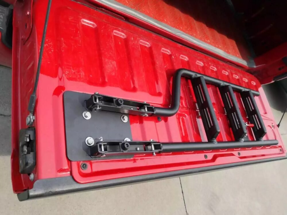 tailgate ladder OUO