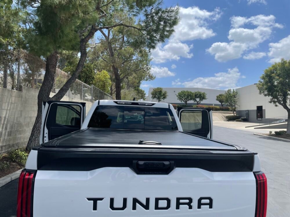 2016-2023 Toyota Tundra 6.5ft Retractable Cover