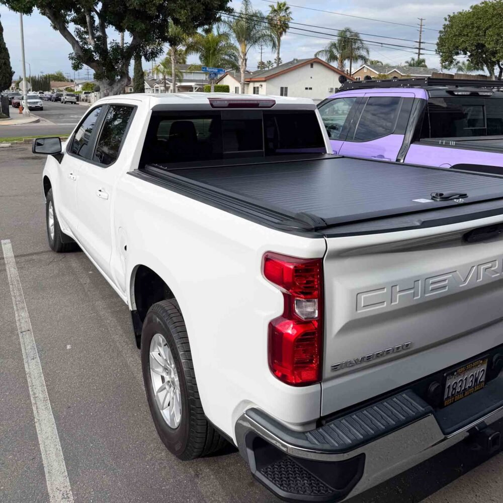 2025 Silverado 5.8ft Short Bed Retractable Tonneau Cover