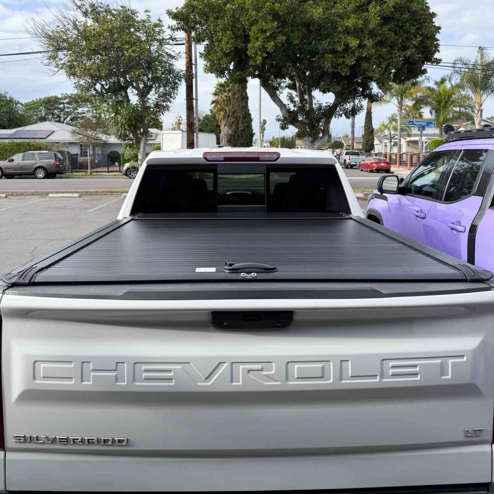 2025 Silverado 5.8ft Short Bed Retractable Tonneau Cover