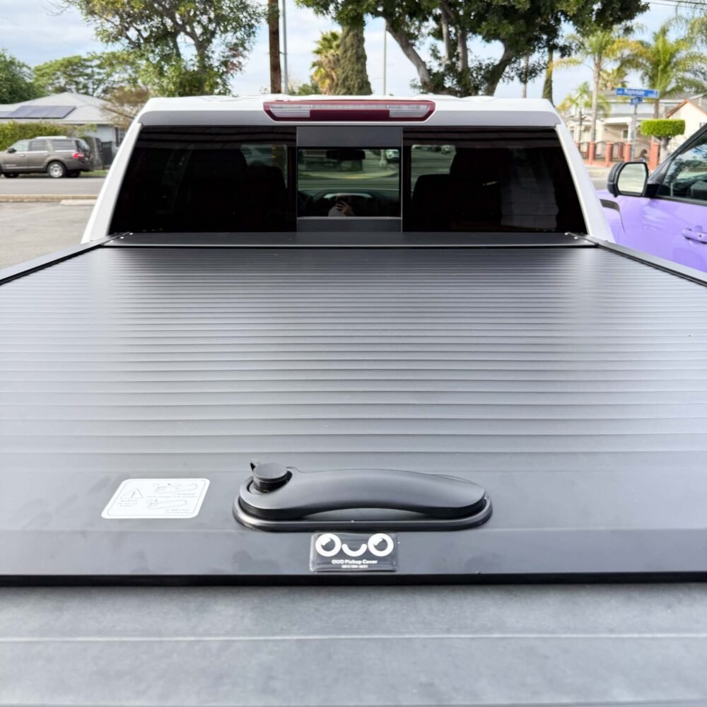 2025 Silverado 5.8ft Short Bed Retractable Tonneau Cover