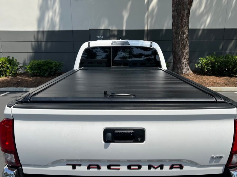2016-2023 Toyota Tacoma 6ft Retractable Cover