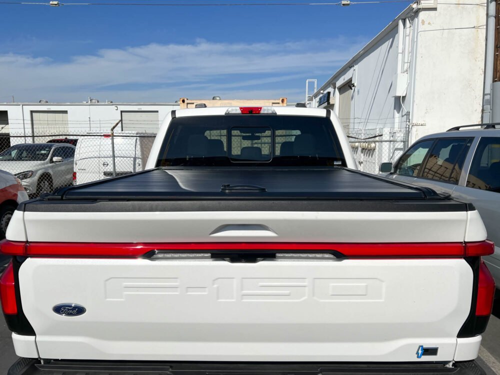F150 Lightning Aluminum Retractable Tonneau Bed Cover