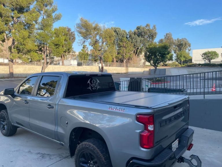 Chevrolet Silverado Low Profile Cover