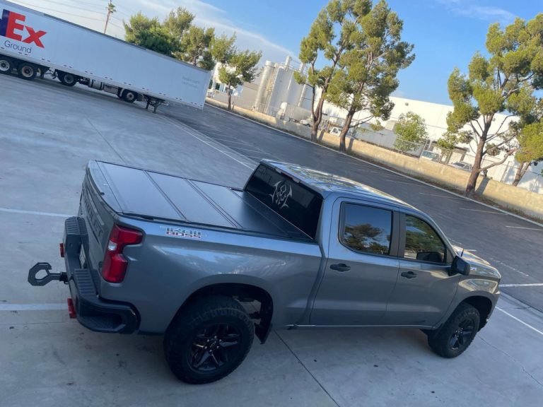 Chevrolet Silverado Low Profile Cover