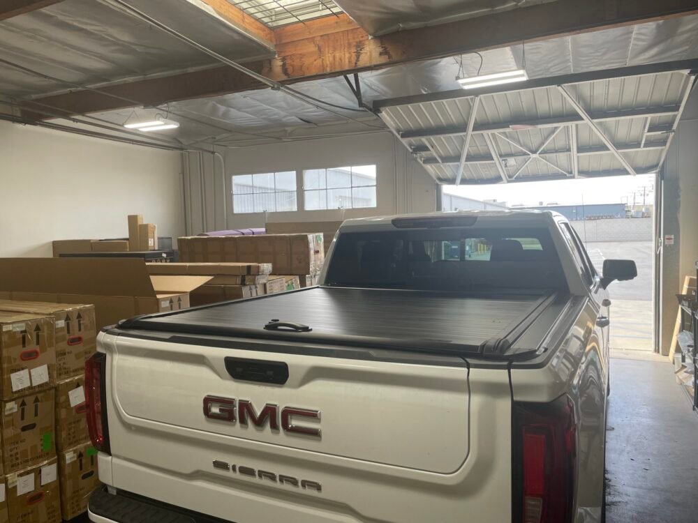 GMC Sierra Retractable Bed Cover
