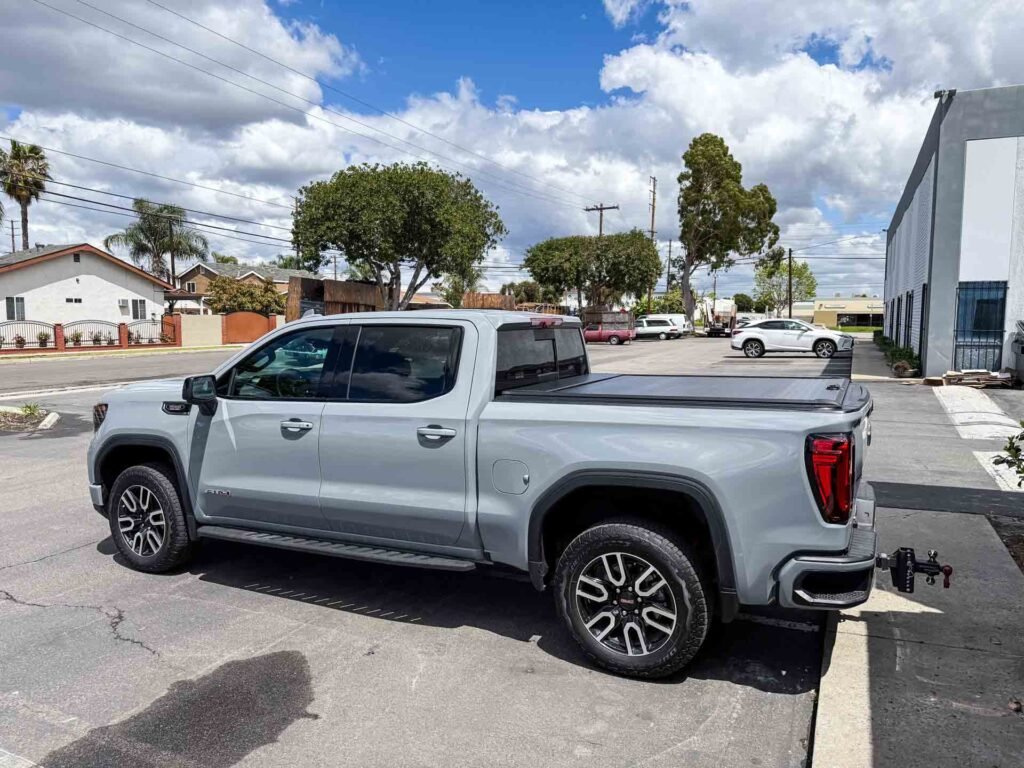 2025 GMC Sierra Retractable Cover