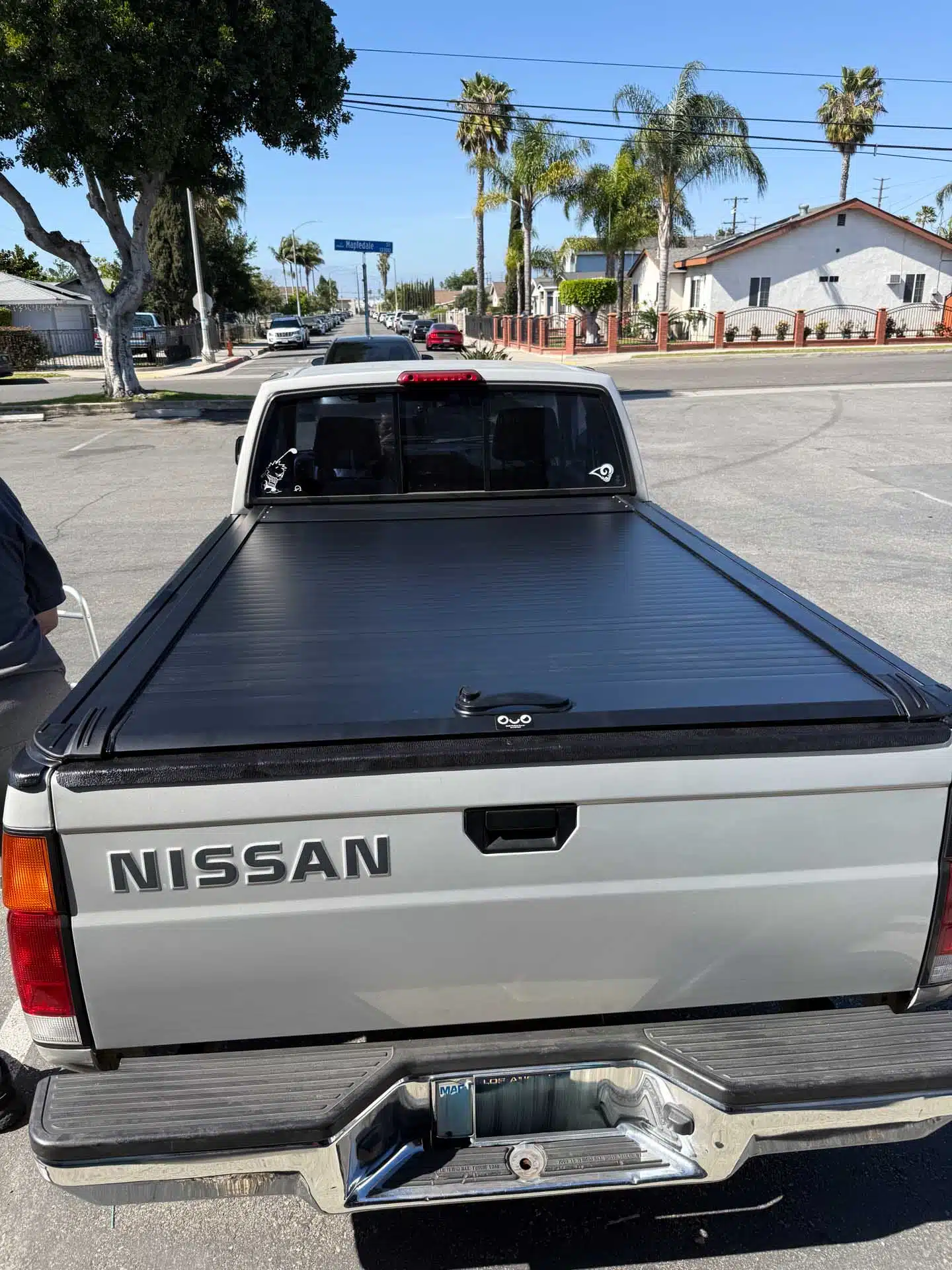 Old Nissan 6ft Retractable Bed Cover