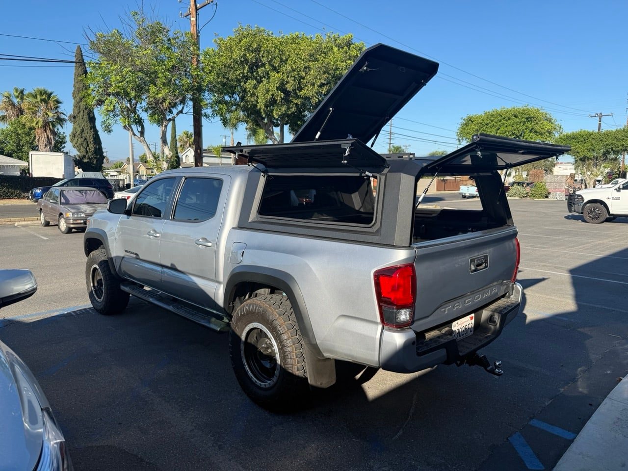 2016 - 2023 Tacoma 5ft Short Bed Camper Shell