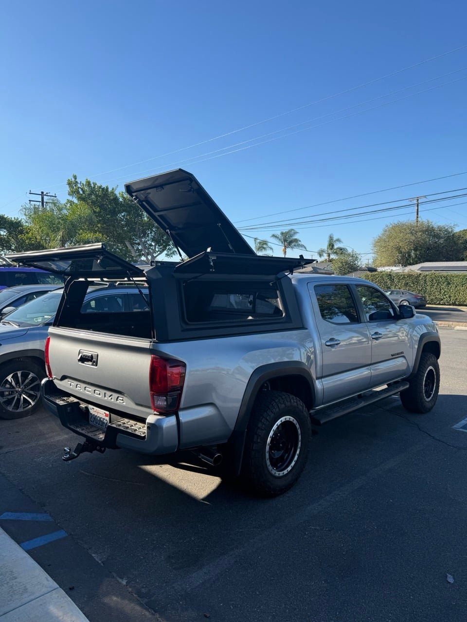 2016 - 2023 Tacoma 5ft Short Bed Camper Shell