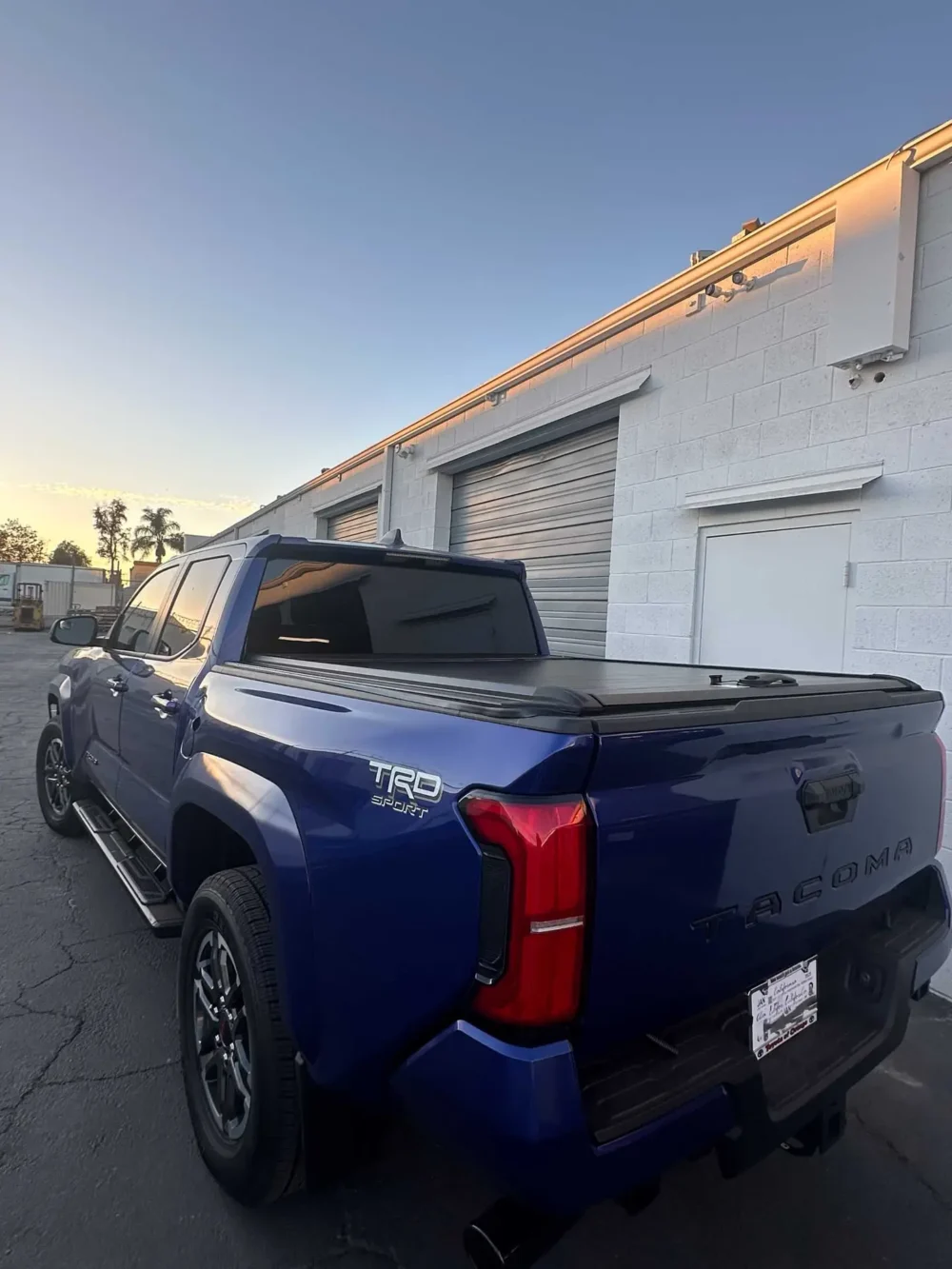 2024-2025 Toyota Tacoma 6ft Retractable Cover