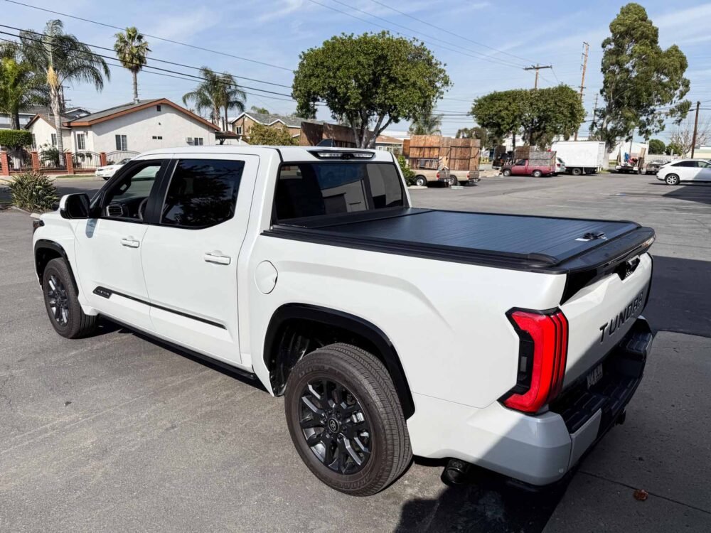 Tundra 5.5ft Retractable Bed Cover - Image 3