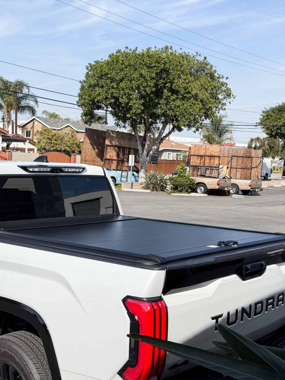 2025 Tundra Retractable Cover