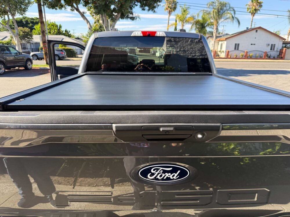 Ford F-150 Lightning Power Retractable Cover