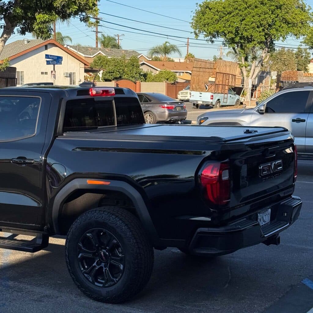 GMC Canyon Retractable Bed Cover-5180