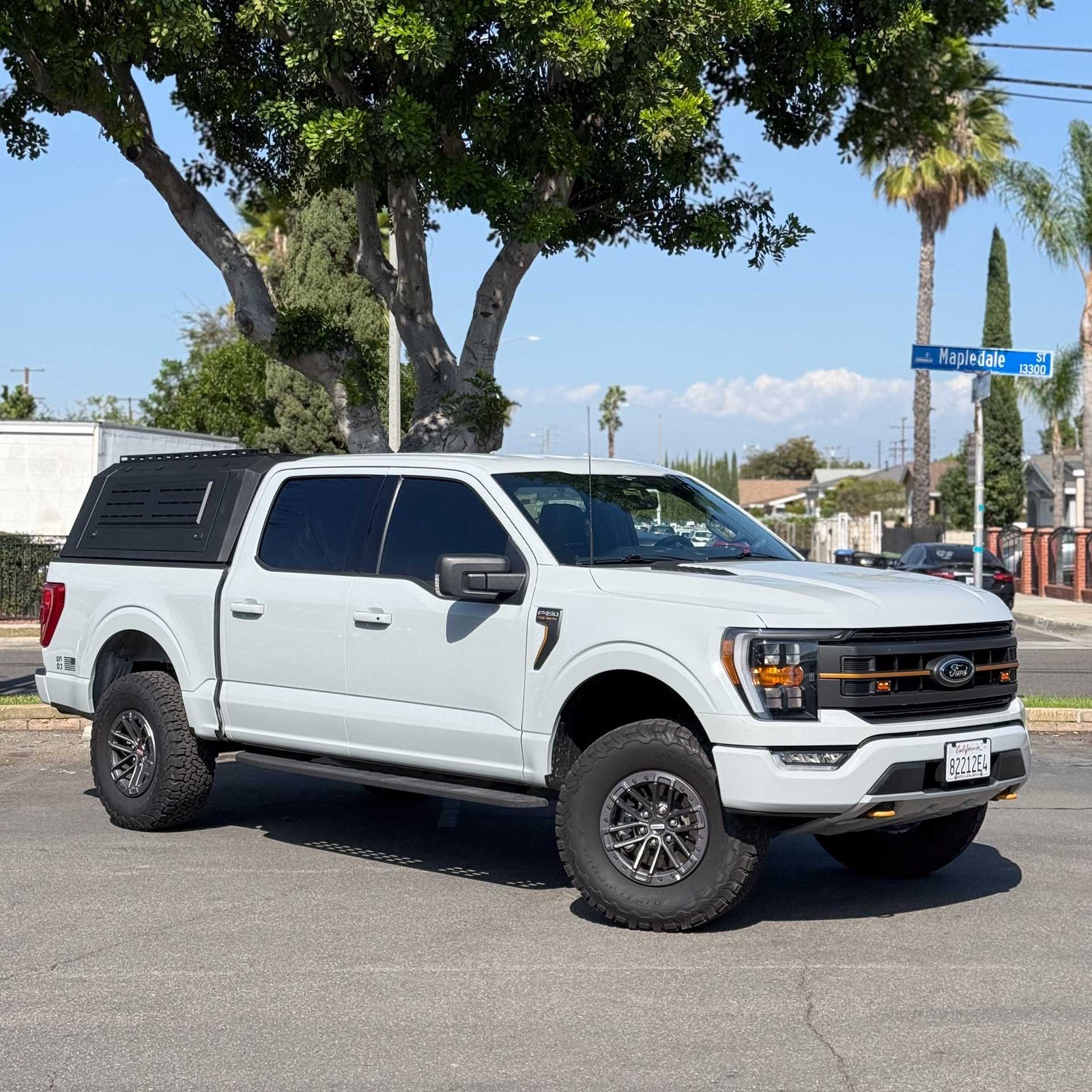 F-150 5.5ft Aluminum Camper Shell