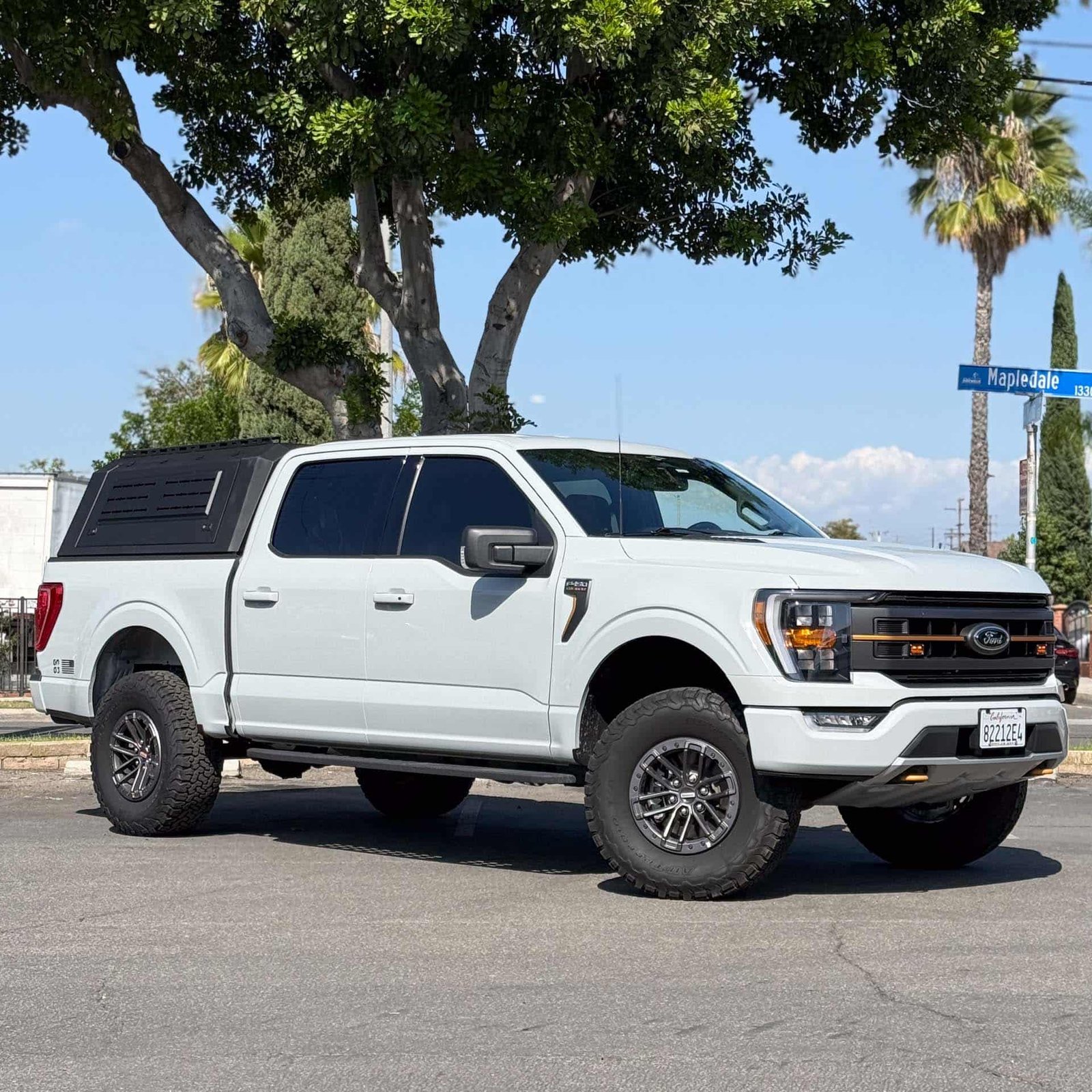 F-150 5.5ft Aluminum Camper Shell