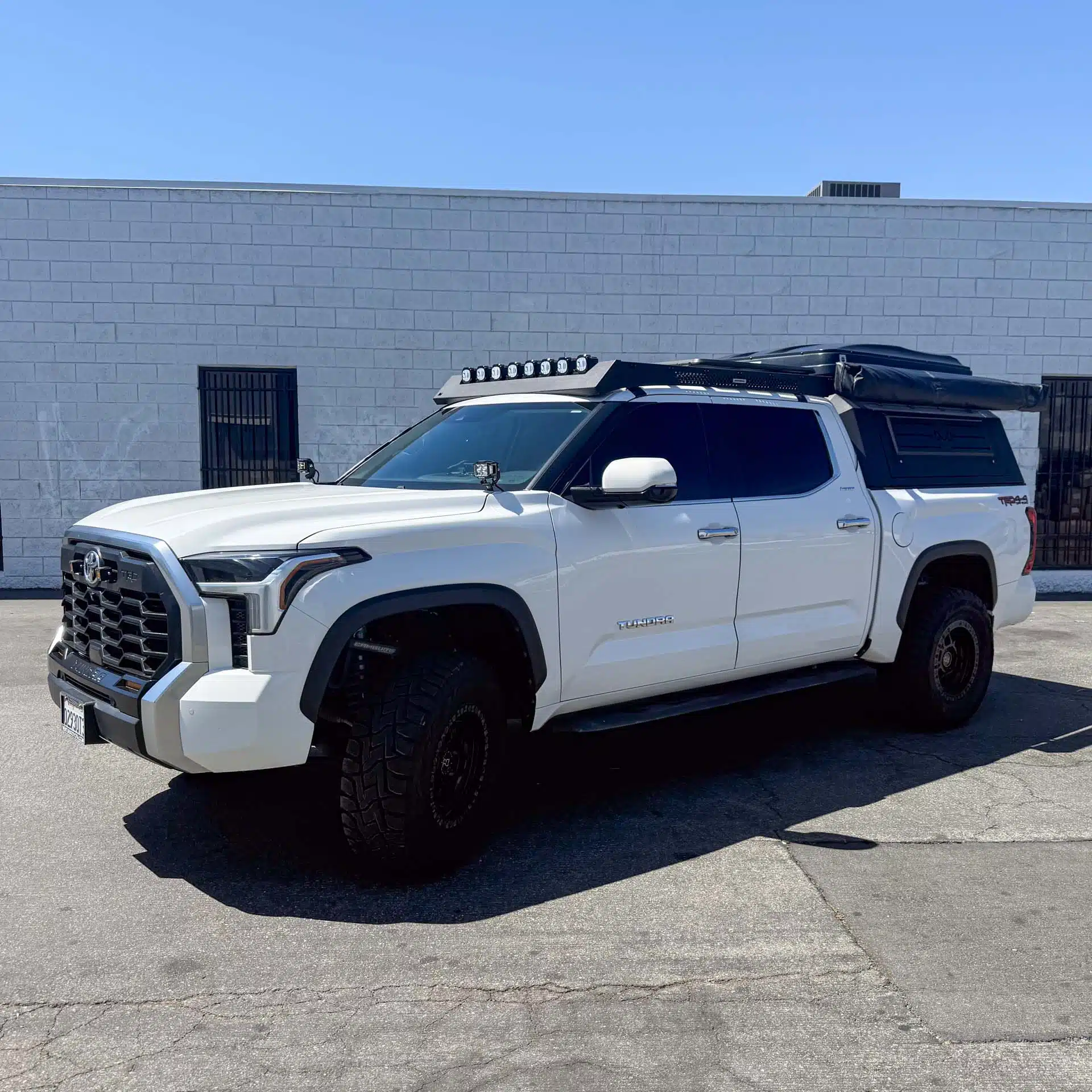 Tundra 5.5ft Camper & Roof Tent & Lights Installation