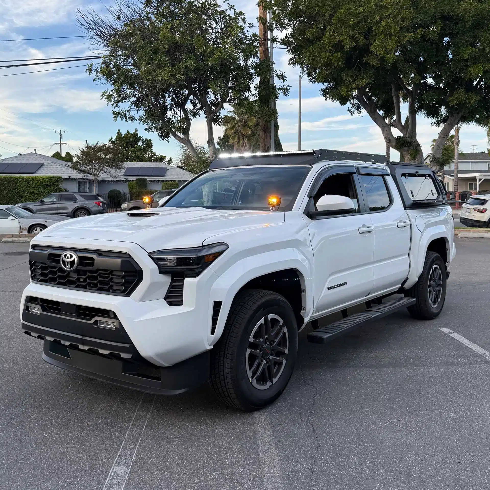 24+ Tacoma 5ft OuO Camper Shell V2