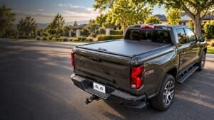 Why Aluminum Retractable Beats Folding Tonneau Covers Every Time